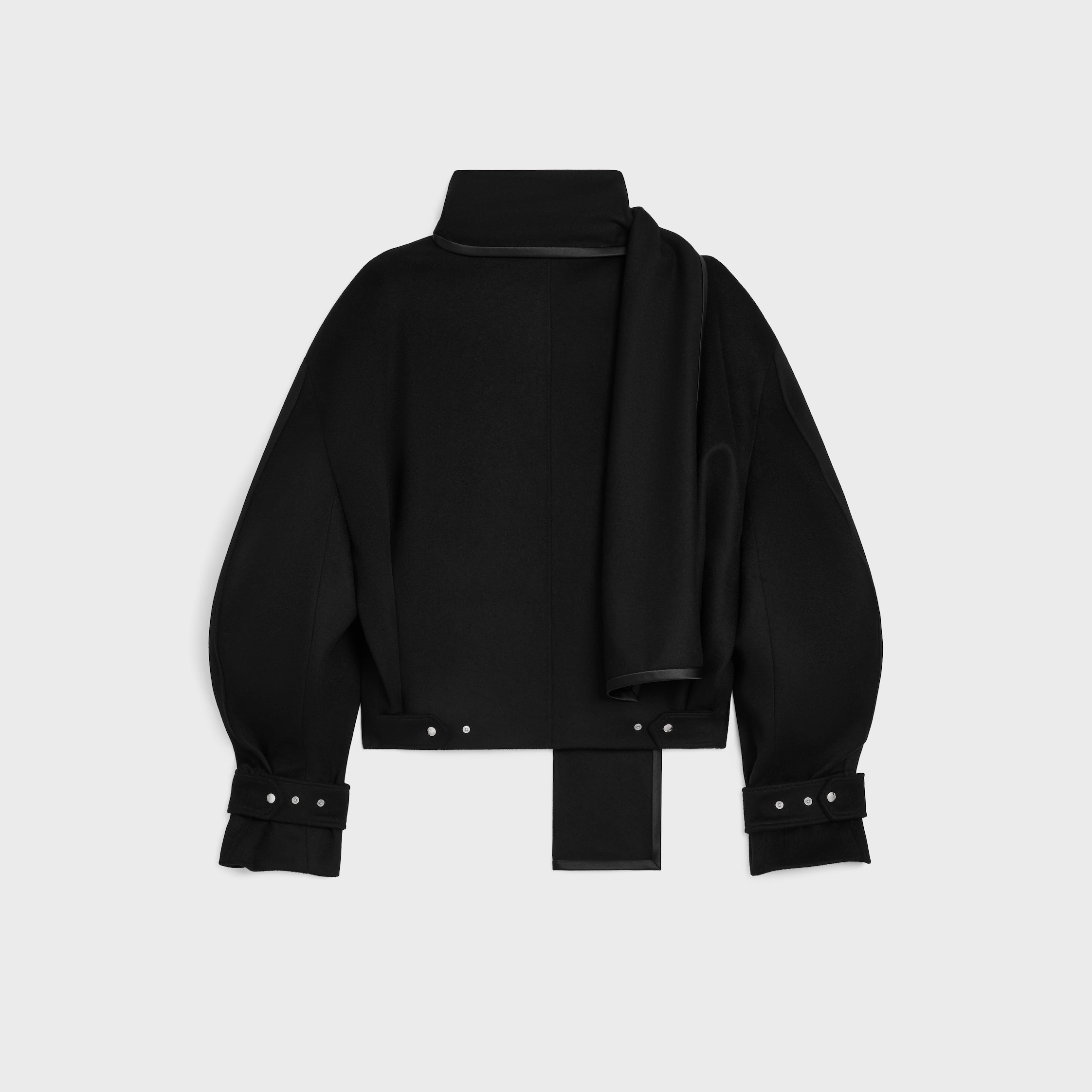 chaqueta con bufanda en tejido de lana