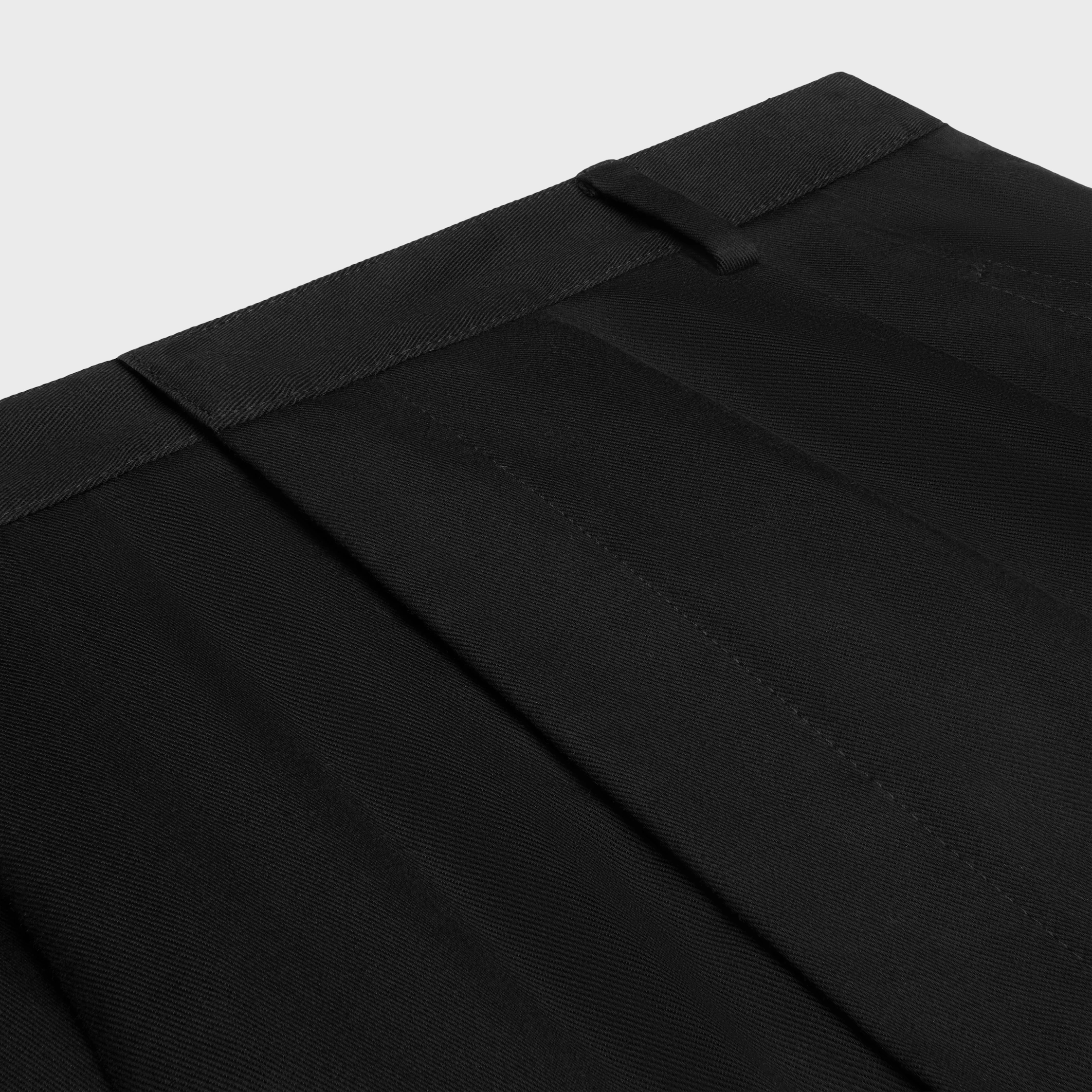 PANTALONES MONTAUK CON CARGA EN TELA DE ALGODÓN