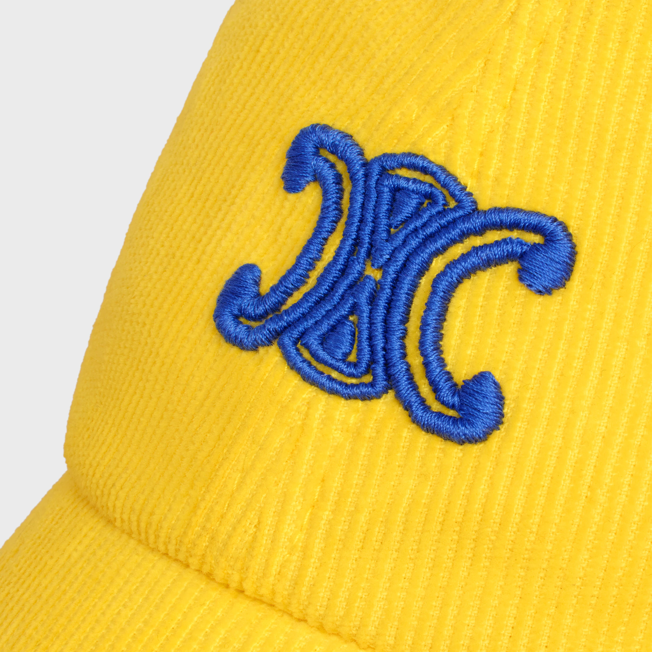 GORRO VIVIENNE EN TERCIOPELO