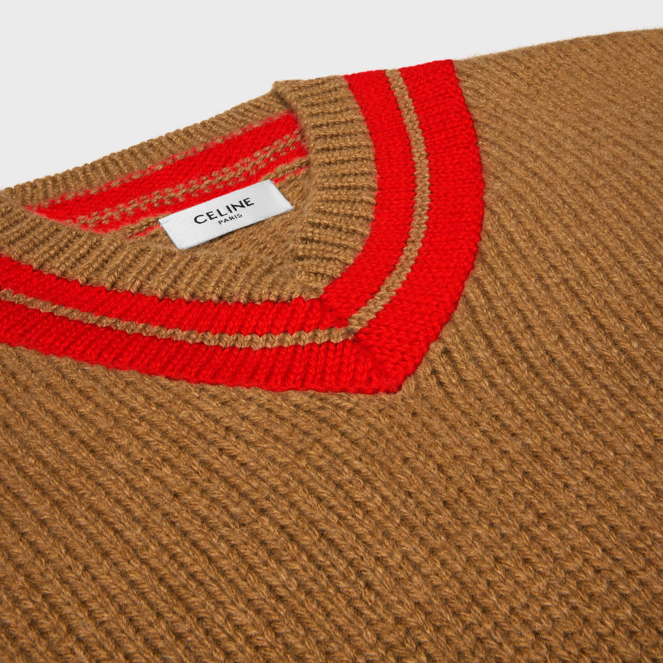 jersey con cuello en V en cachemira