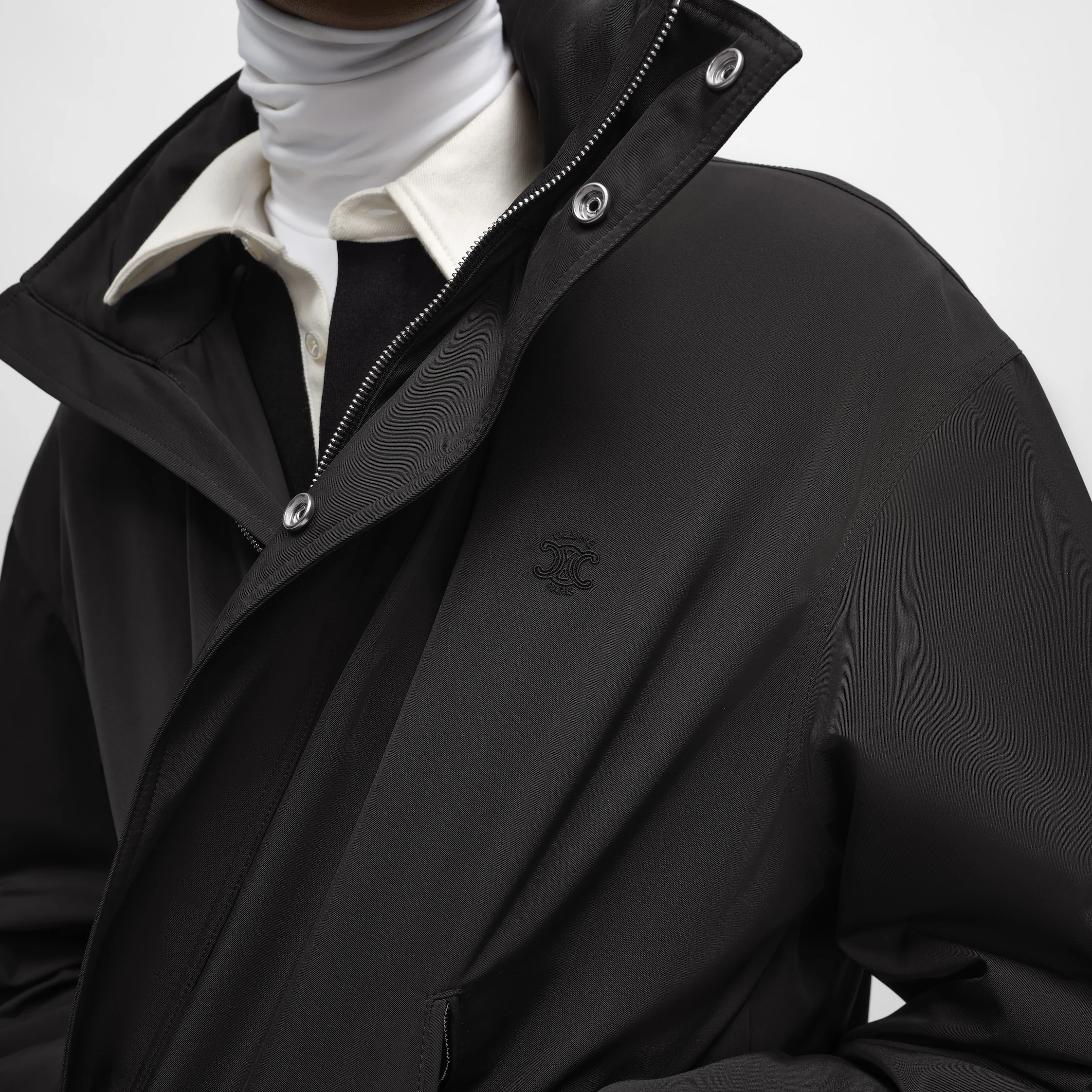 WINDBREAKER EN tejido de nailon twill