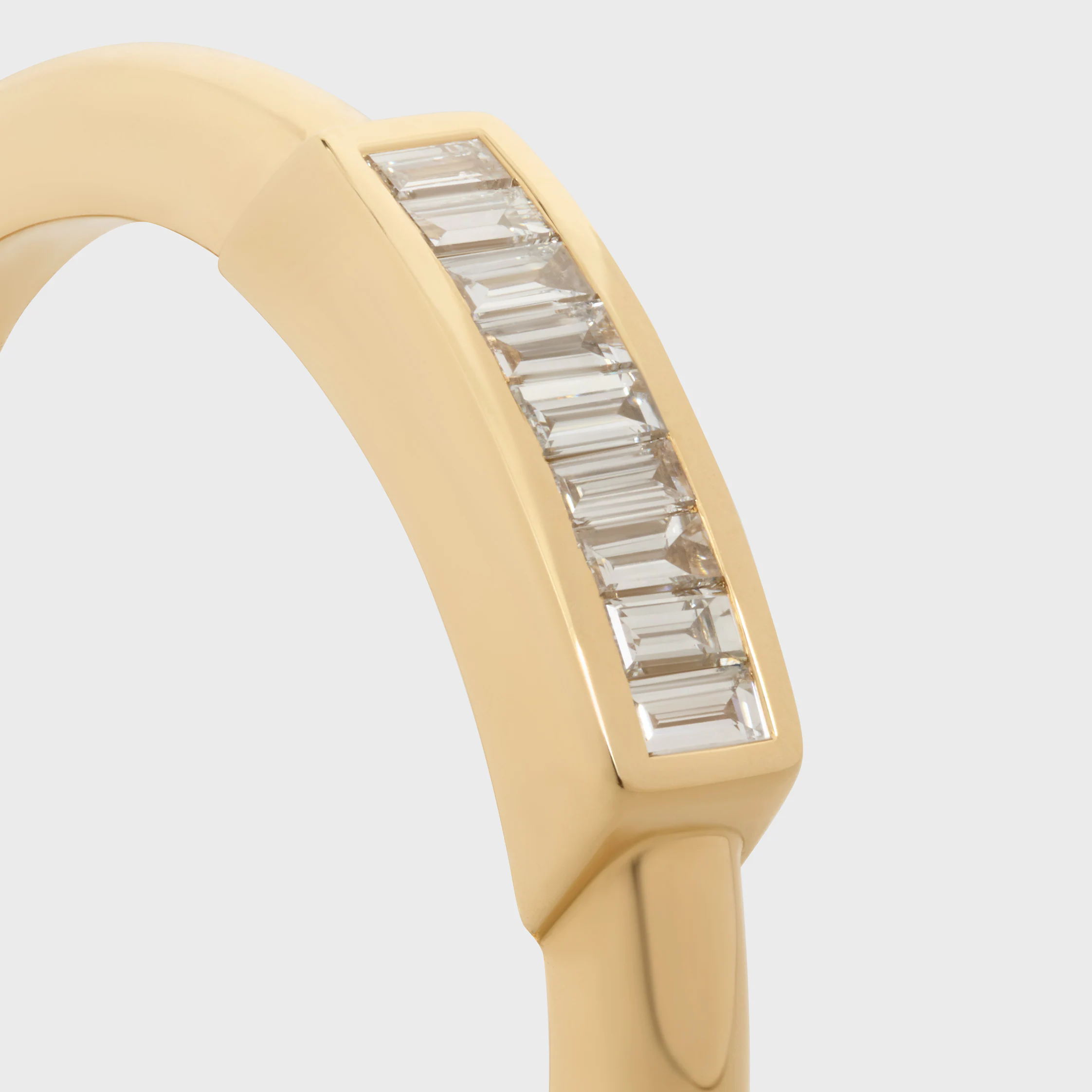 Sistema de anillo en oro amarillo y diamantes
