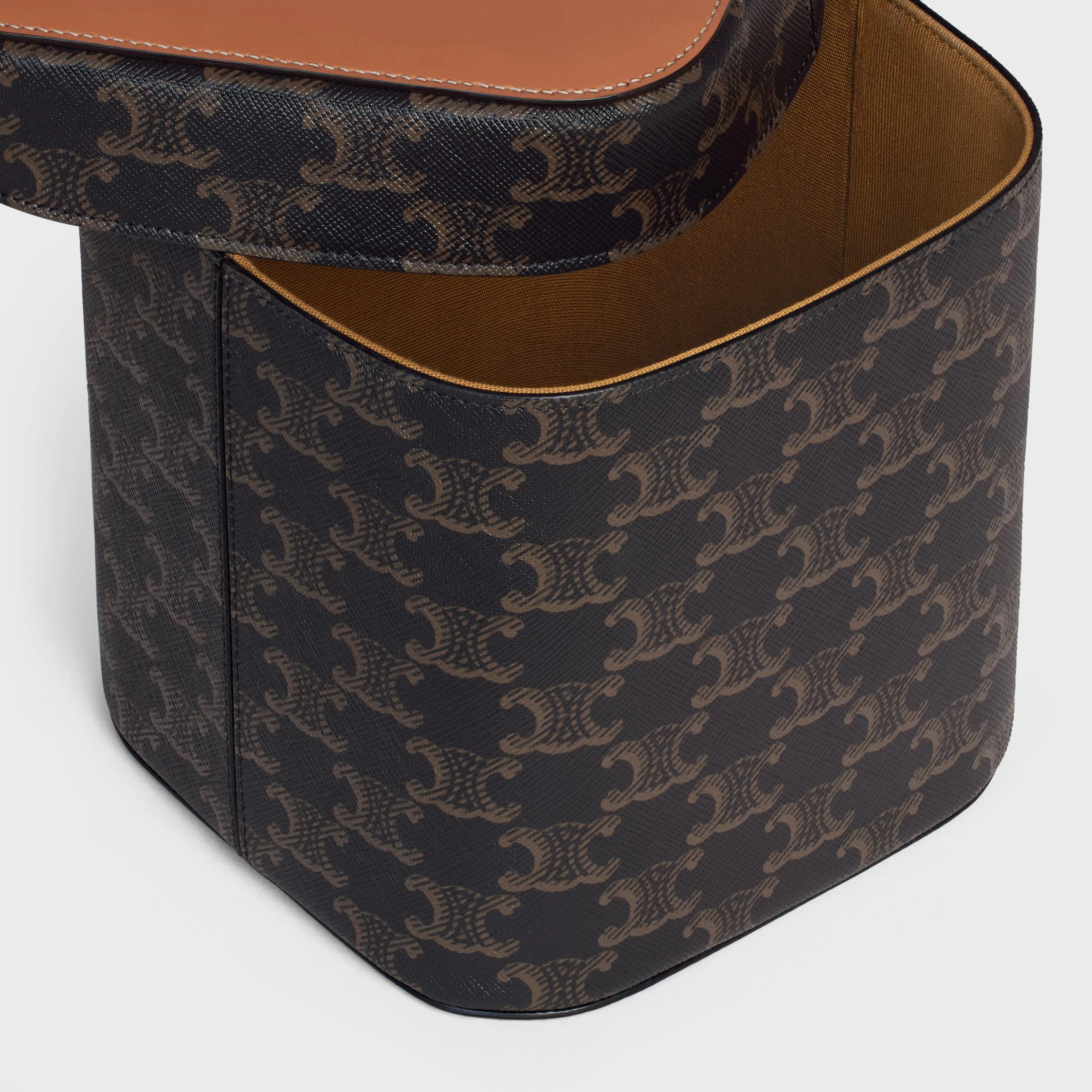 Caja grande en lona Triomphe y cuero de ternera