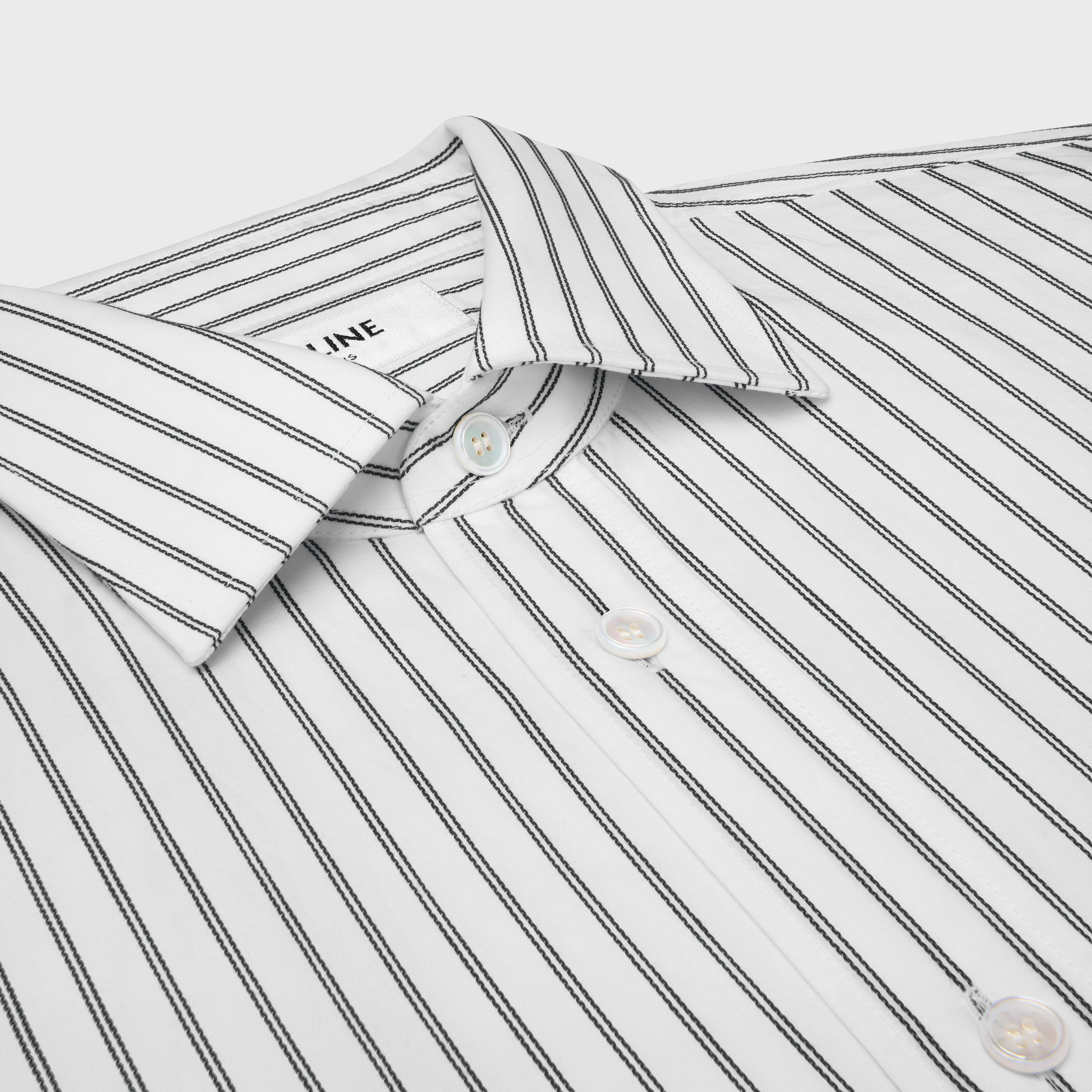 CAMISA CLÁSICA EN ALGODÓN ESTAMPADO