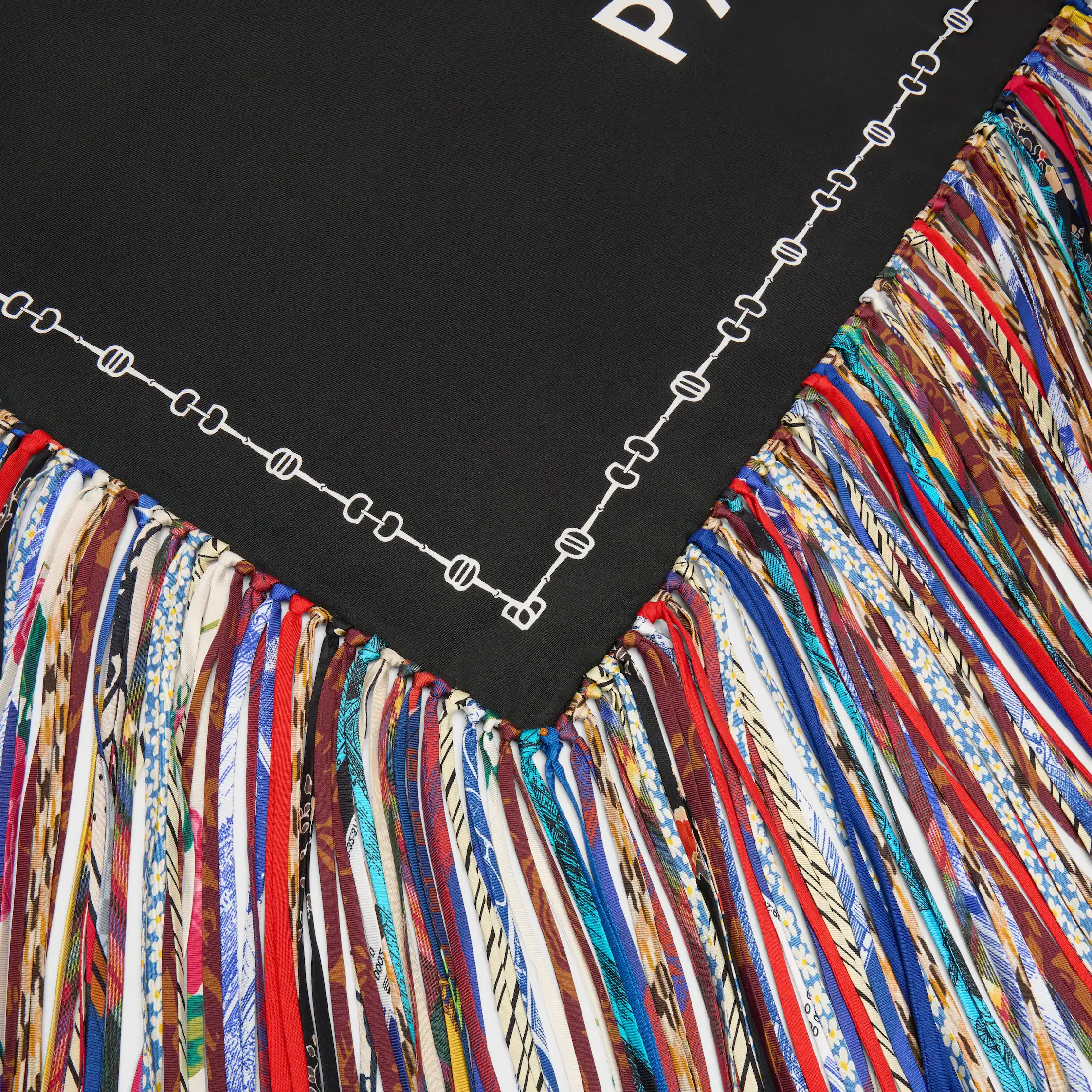 cuadrado con flecos en seda twill