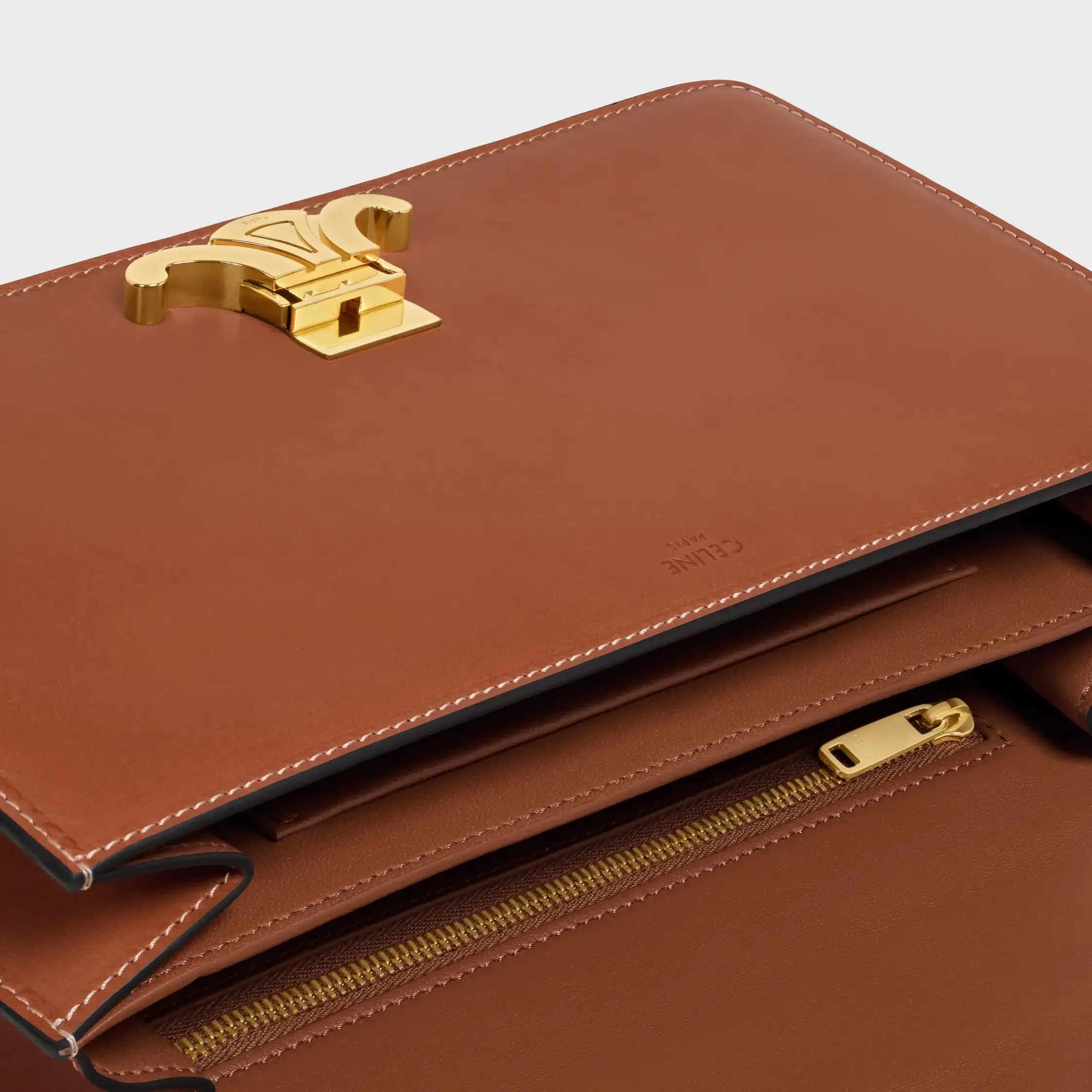MEDIUM TRIOMPHE FOLIO EN cuero de ternera natural