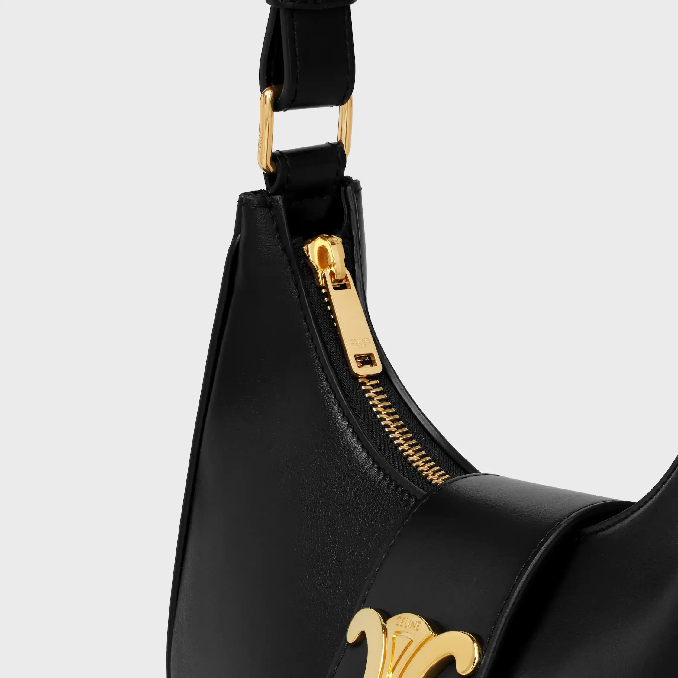 BOLSO MEDIUM AVA TRIOMPHE EN CUERO DE VACUNO LISO