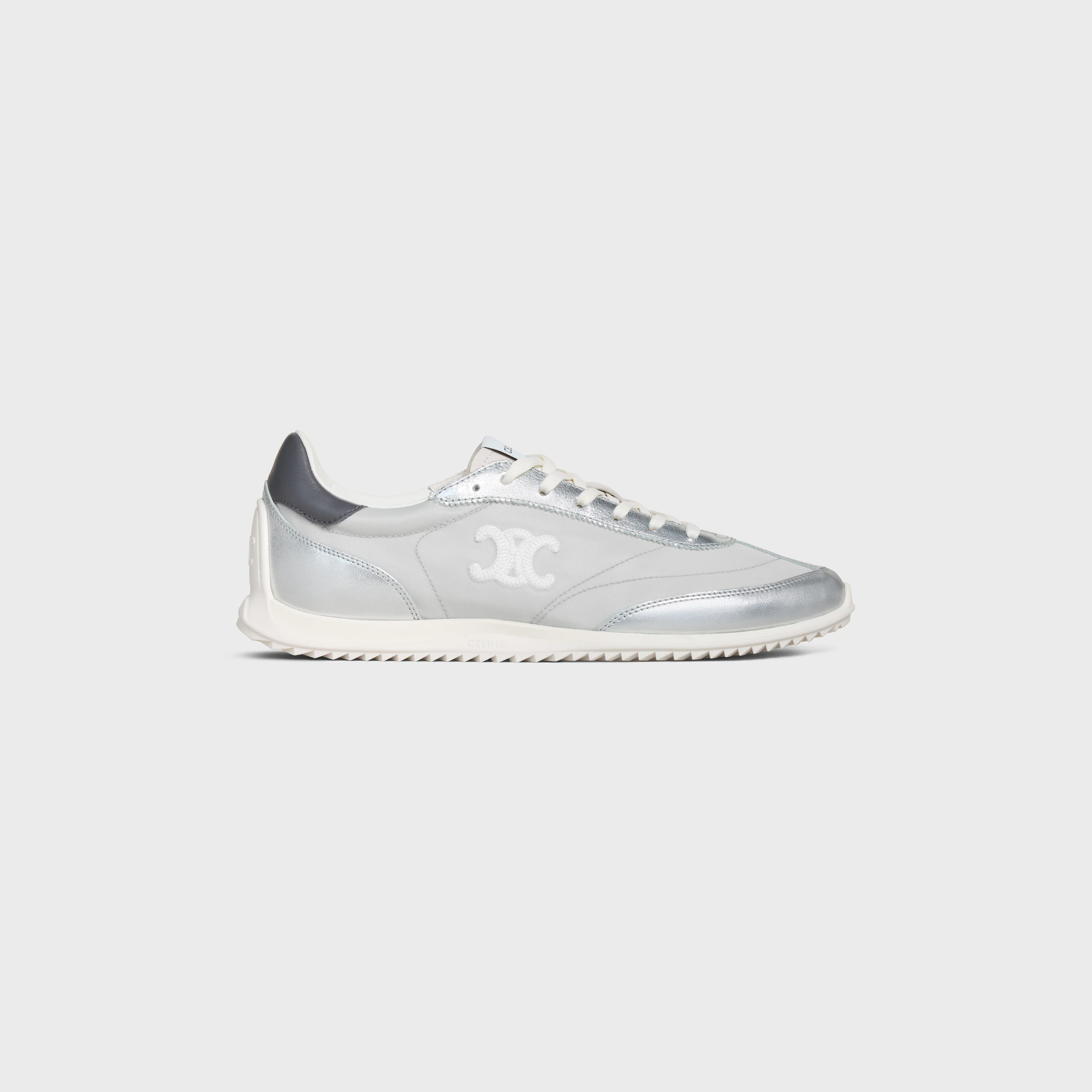 ZAPATILLA RACER EN NYLON, CUERO DE VACUNO LAMINADO Y CUERO DE VACUNO