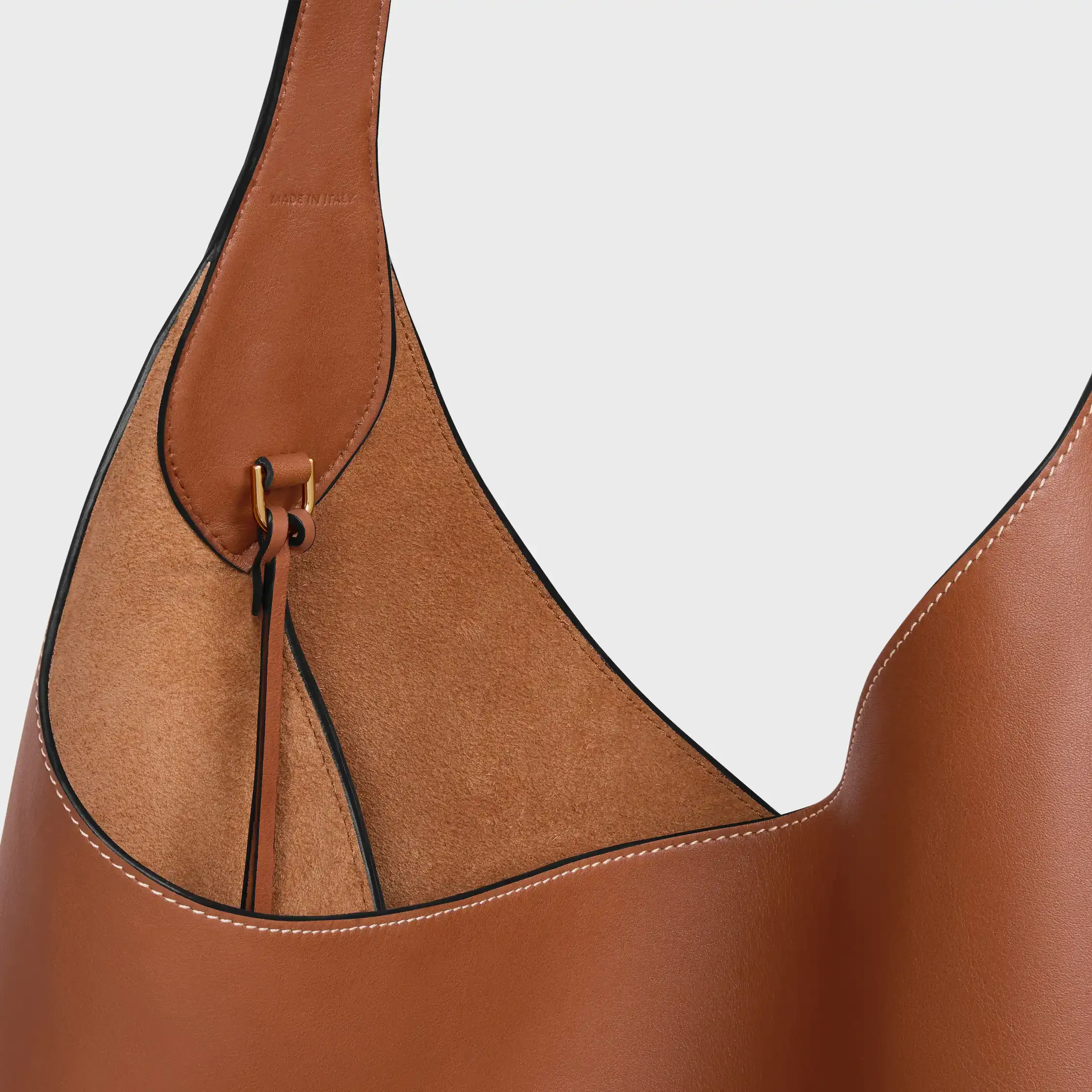 HOBO GRANDE EN CUERO DE TERNERA SUAVE NATURAL