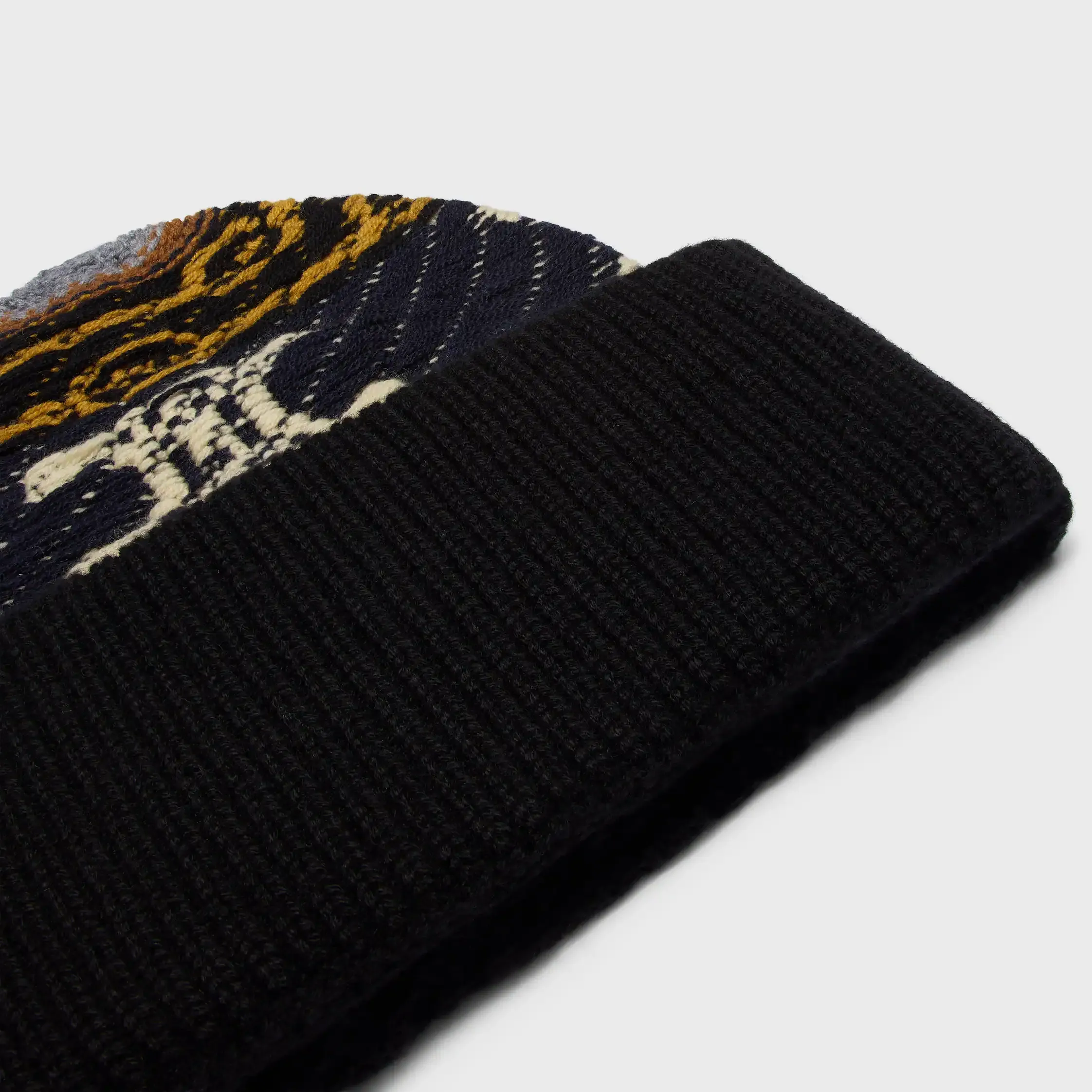 gorro IN de cashmere jacquard