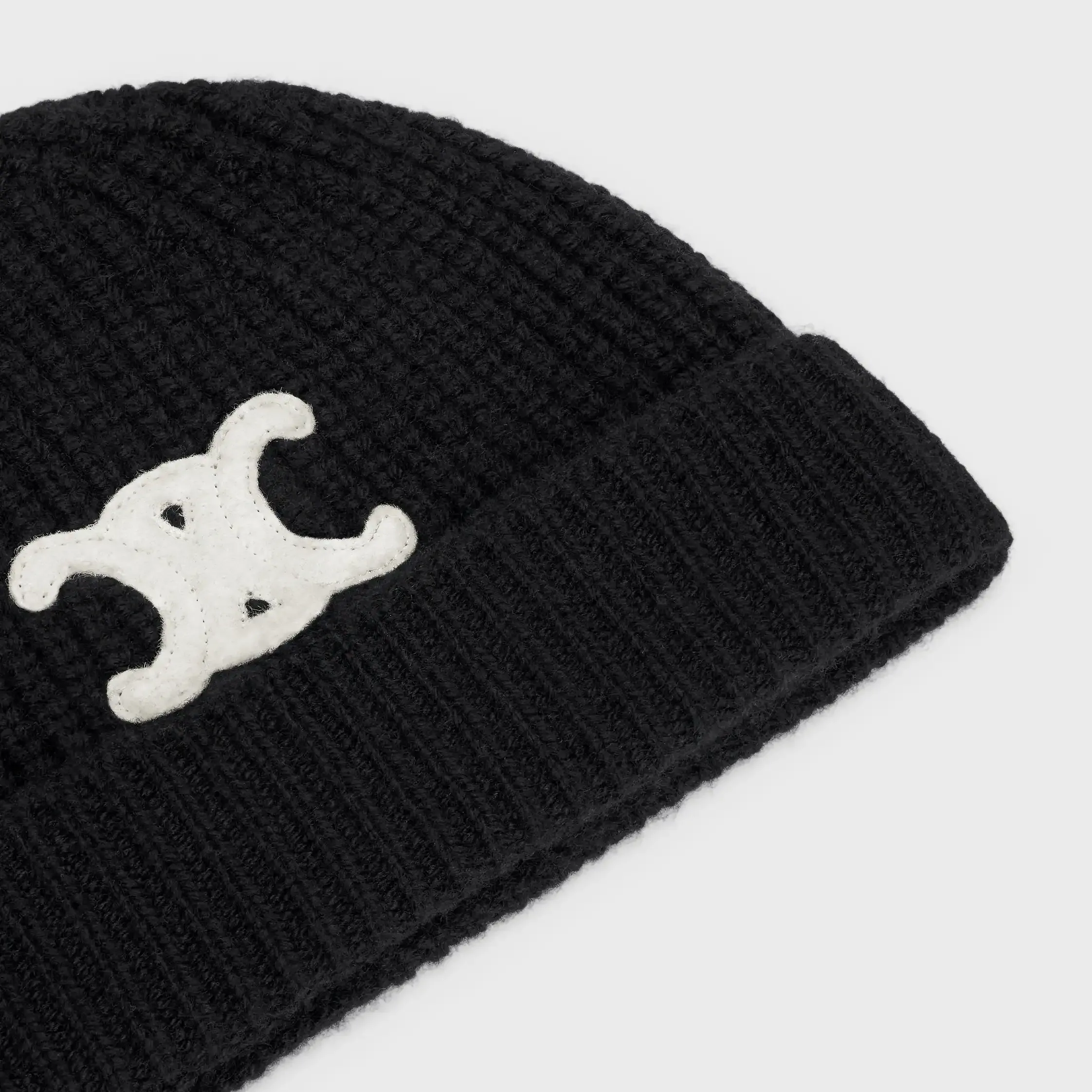 GORRO TRIOMPHE EN CASHMIRA SIN COSTURAS