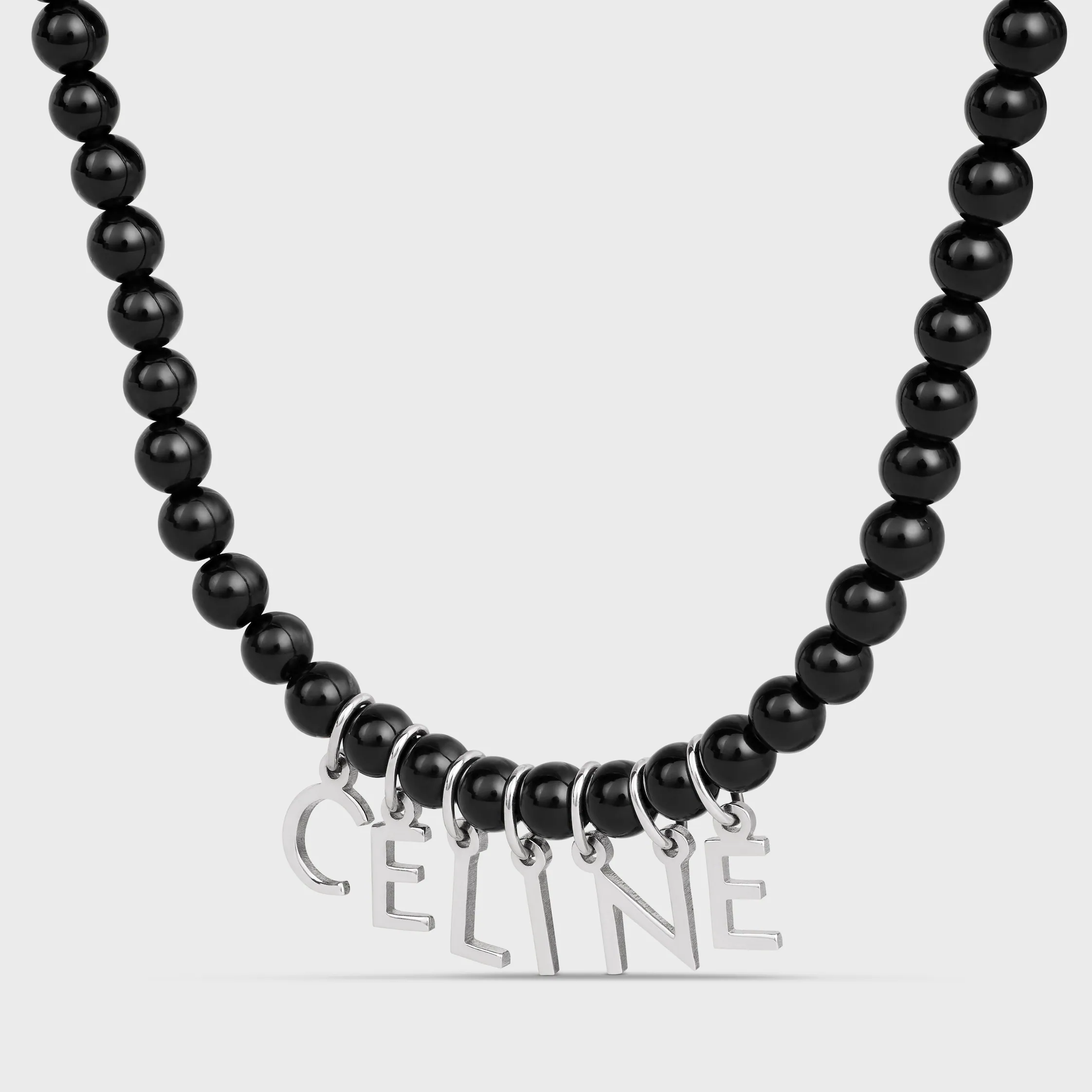 Collar de cuentas Celine Monochroms en Ónix y Latón con acabado de rodio